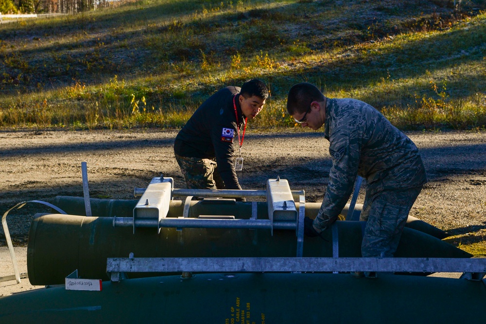 U.S., ROKAF build bombs and strengthen relationships