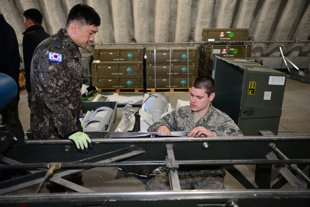 U.S., ROKAF build bombs and strengthen relationships