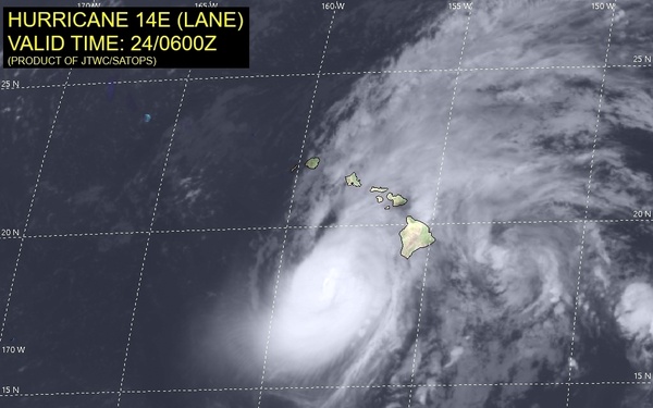 JTWC Coordinates with CPHC and Hurricane Hunters for Hurricane Lane Near Hawaii