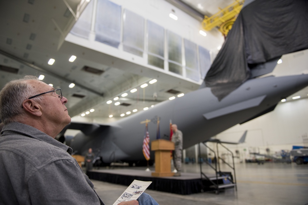 Alaska Air Guard C-17s fresh tail paint harkens to past and future