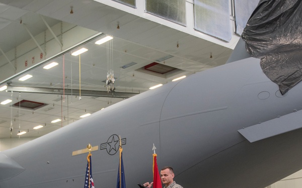 Alaska Air Guard C-17s fresh tail paint harkens to past and future
