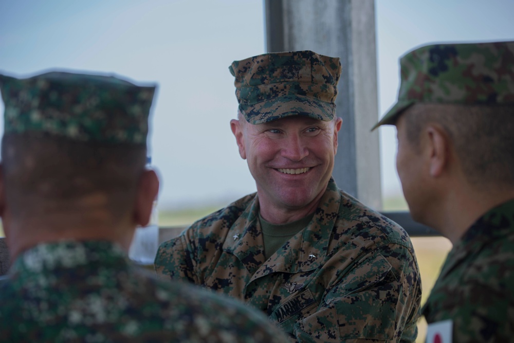 3rd MEB Commanding General views amphibious exercise