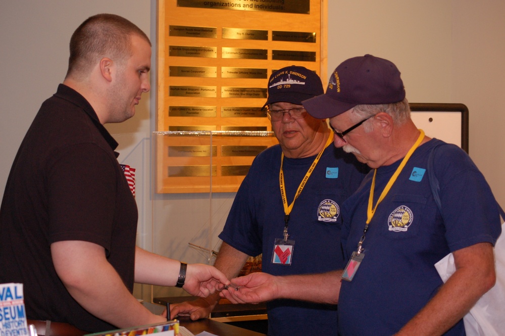 Vietnam Veterans visit naval museum