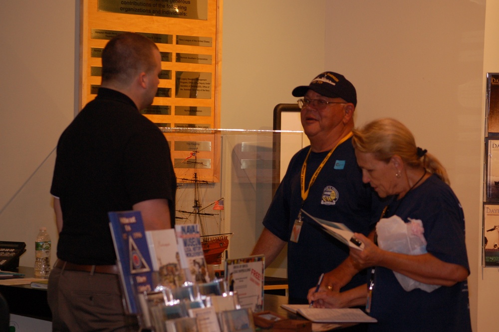 Vietnam Veterans visit naval museum