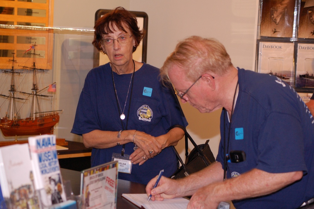 Vietnam Veterans visit naval museum