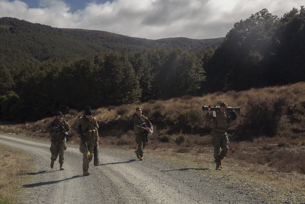 5th ANGLICO Marines and New Zealand Soldiers Train Together