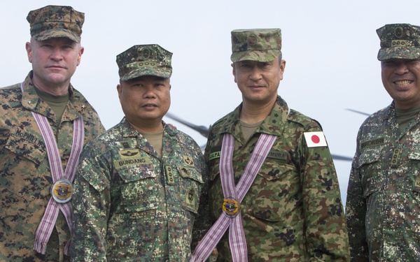 3D MEB Commanding General Tours Marine Barracks Gregorio Lim