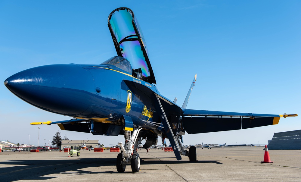 The Blue Angels &quot;Fat Albert&quot; performs at San Francisco Fleet Week 2018
