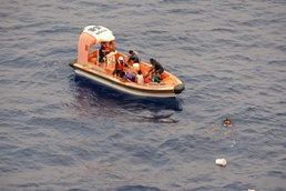 Military Sealift Command’s USNS Wally Schirra Rescues Distressed Fishermen
