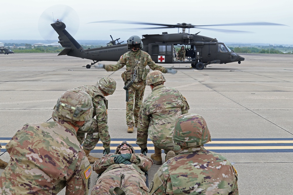 Brave Rifles sharpen skills during CASEVAC training