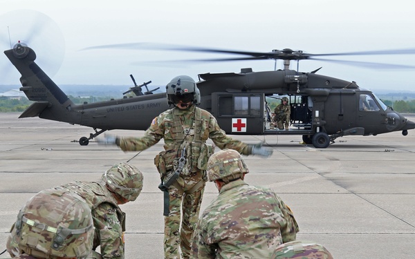 Brave Rifles sharpen skills during CASEVAC training