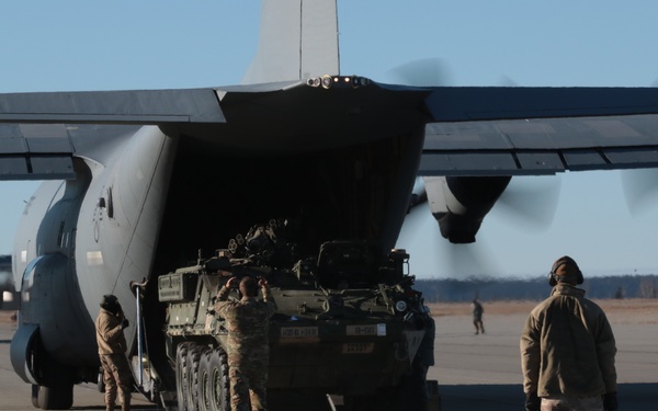 Hercules deliver Strykers for Arctic Anvil