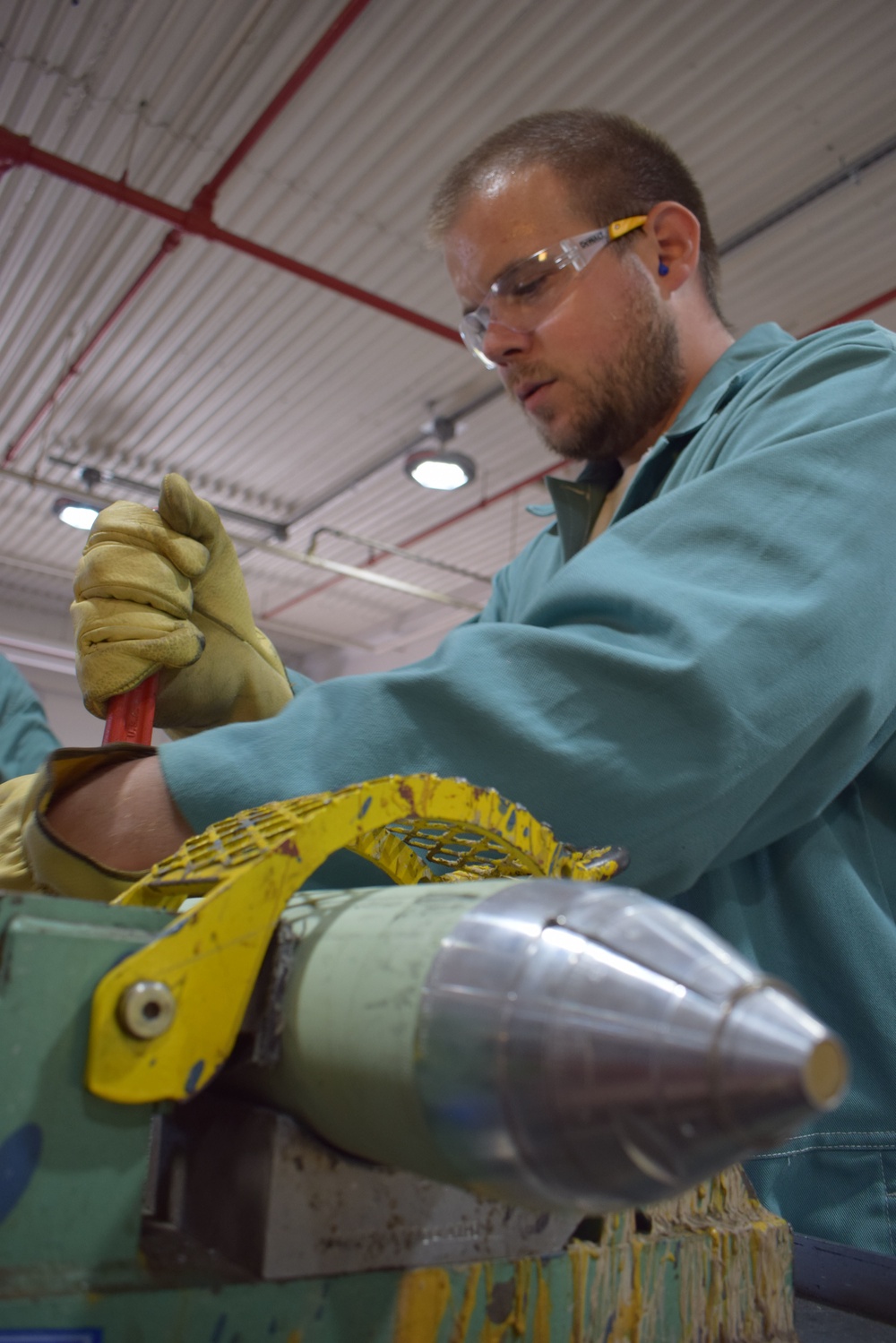 Crane Army Disassembles Red Phosphorus Rounds