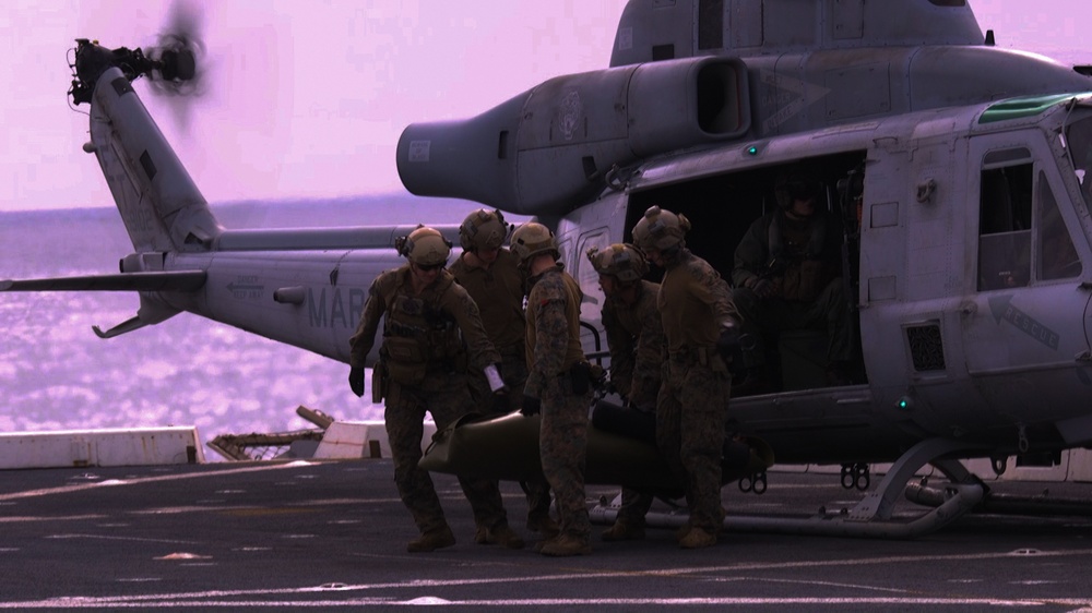 31st MEU recon Marines refine emergency evacuation capabilities aboard Green Bay