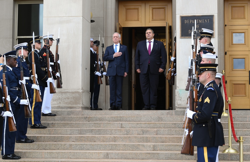 Armed Forces Full Honor Cordon in honor of Minister National Defence of the Hellenic Replublic Panos Kammenos