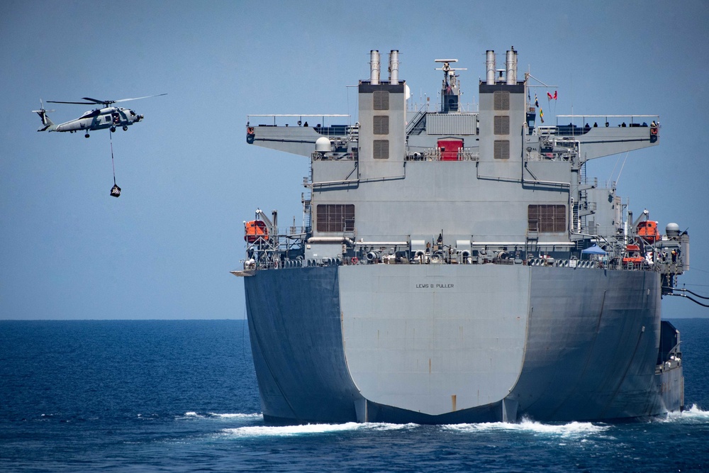 VERTREP with USNS Henry J. Kaiser and USS Lewis B. Puller