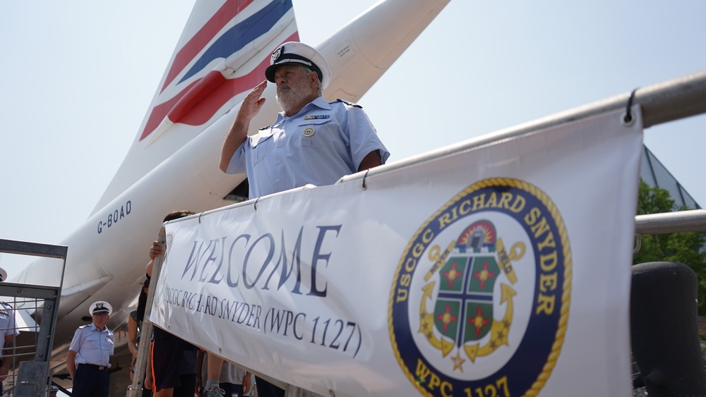 Coast Guard works with Auxiliary