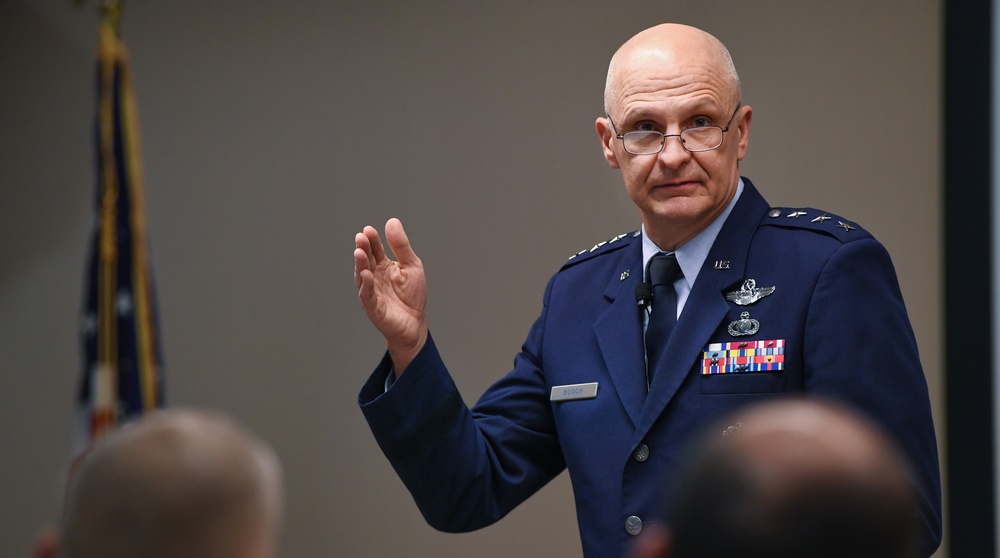 Bunch speaks at symposium
