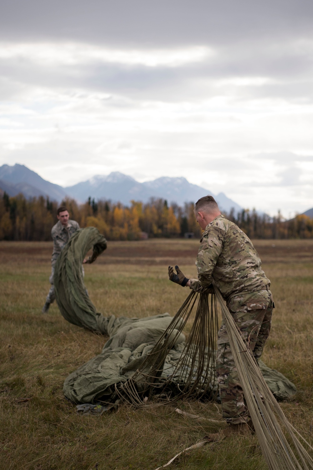 JBER’s 773d LRS Airmen train to rig ‘em up right