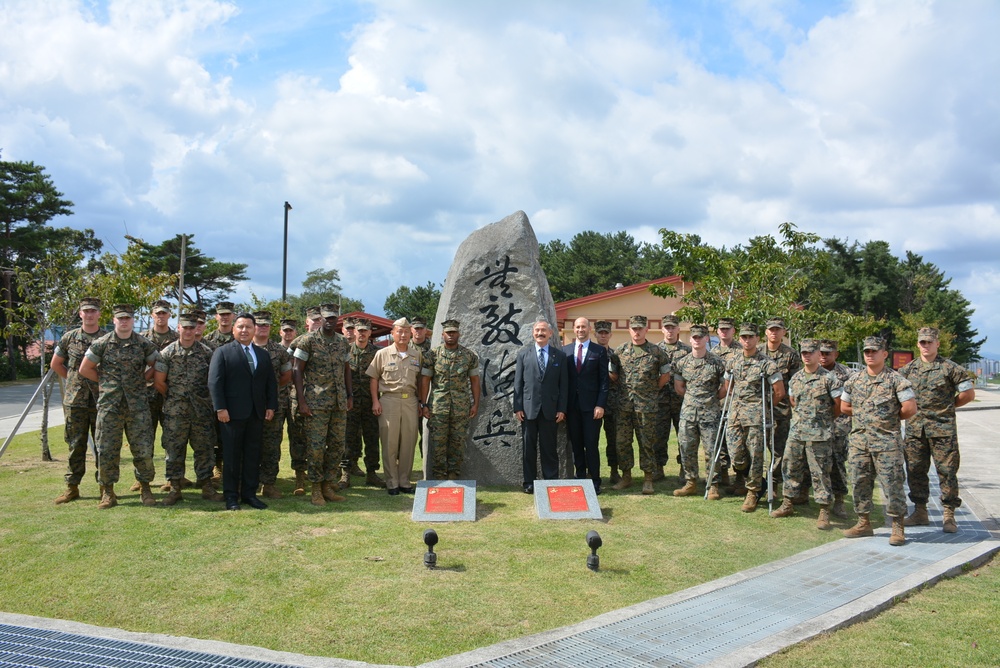 The U.S. Ambassador to South Korea visits Marines in Pohang