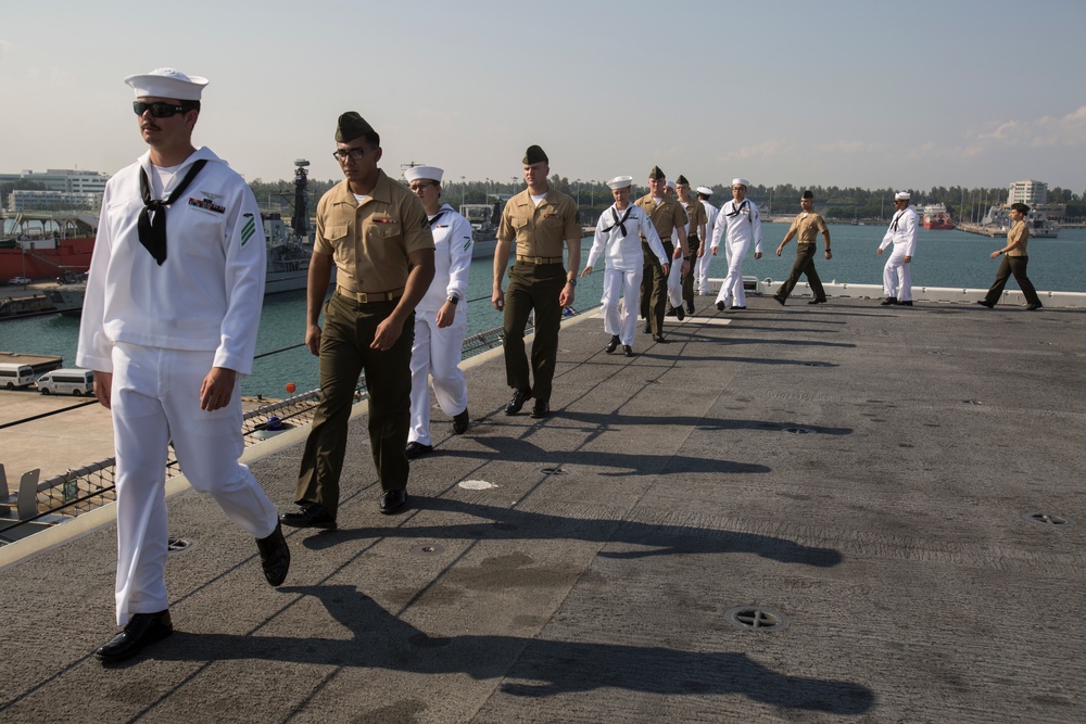 31st MEU Marines, Sailors arrive in Singapore