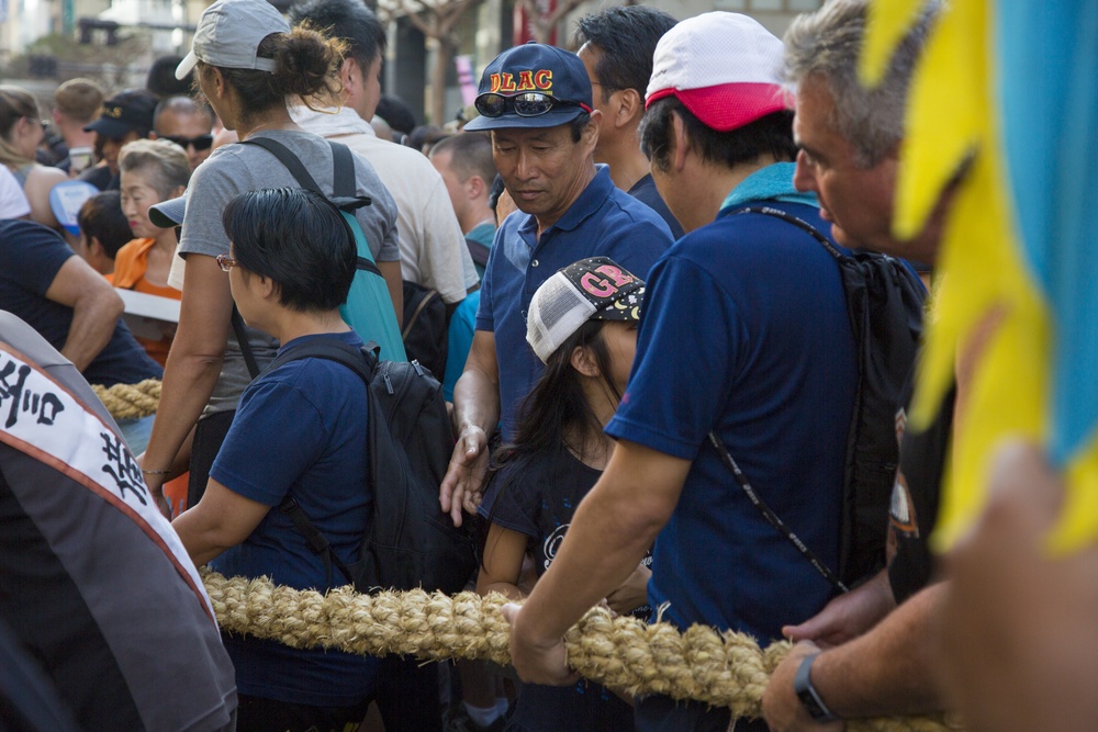 Dvids Images Naha Tug Of War Attracts Thousands Image 4 Of 5