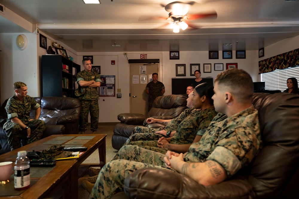 DVIDS - Images - Lt. Gen. Rocco visits Wounded Warriors Battalion, MCBH ...