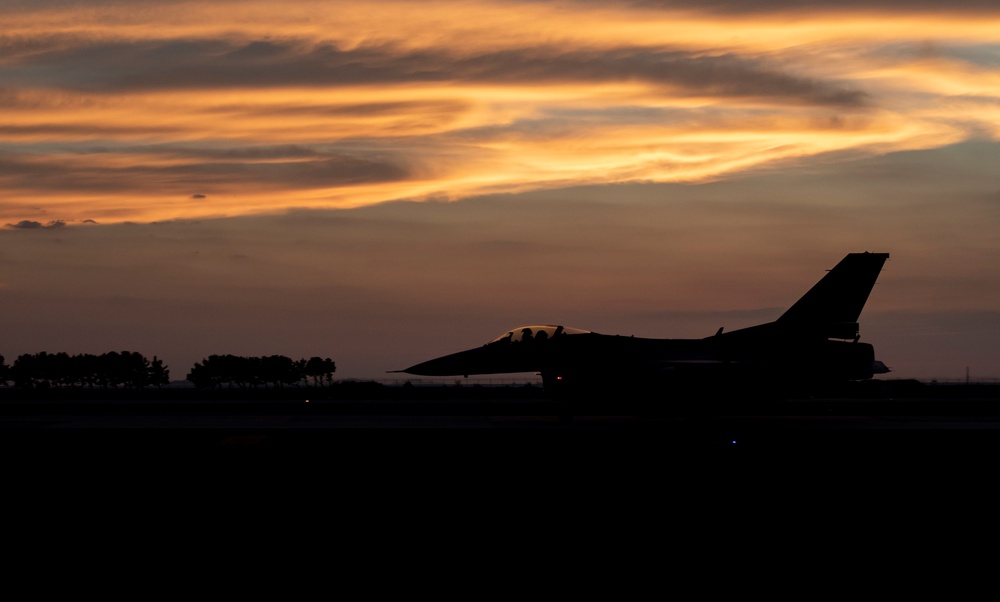 80th Fighter Squadron takes off for Red Flag-Alaska