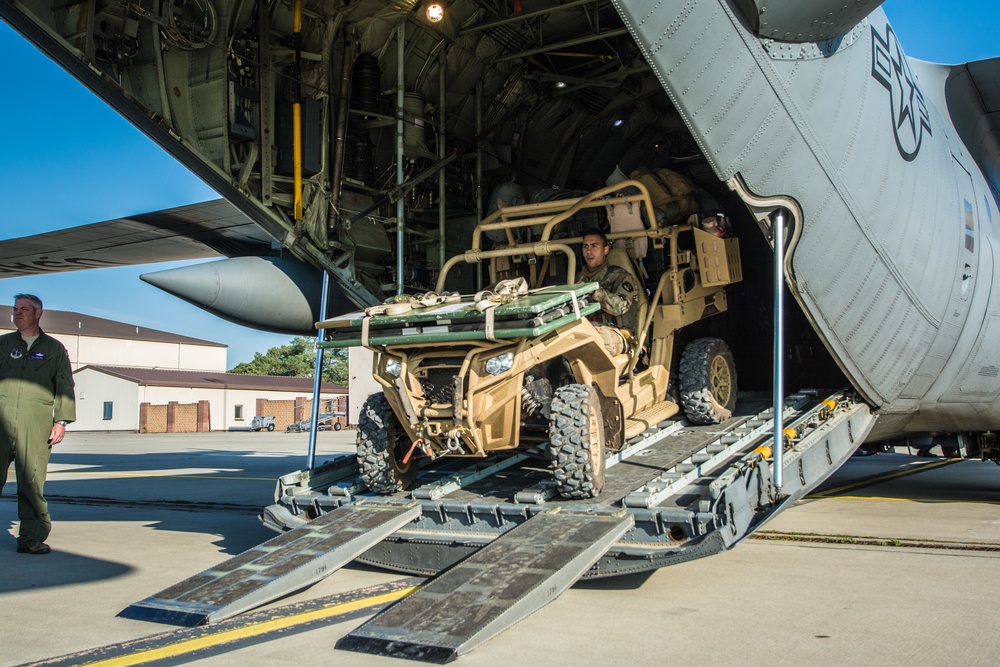 Missouri C-130's transport Army assets during Saber Junction 18