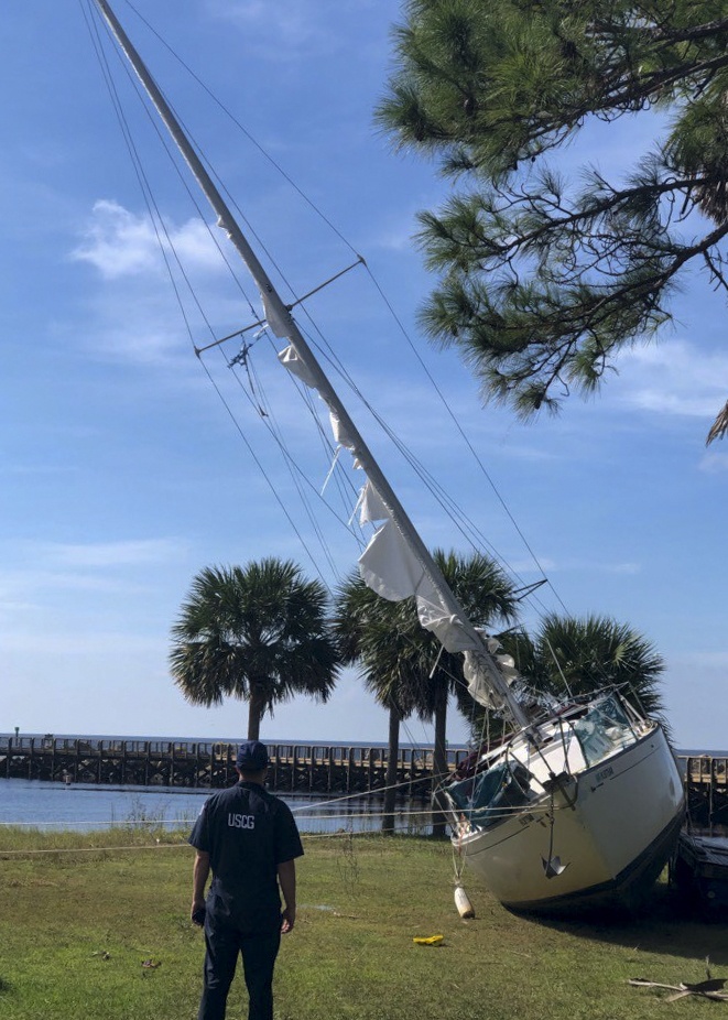 Coast Guard pollution responders conduct port assessments along the Gulf Coast