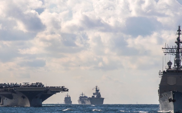 USS Benfold Participates in IFR 2018