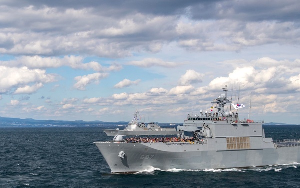 USS Benfold Participates in IFR 2018