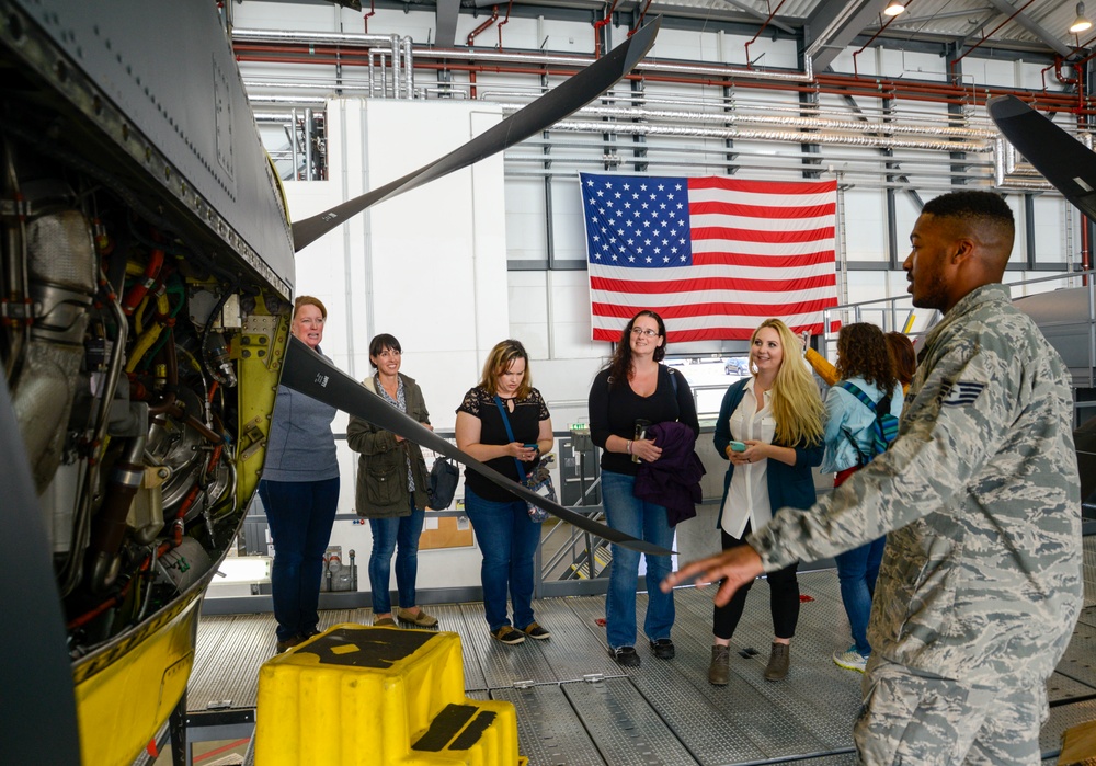 'World's Best Wing' command team tours 86th Maintenance Group