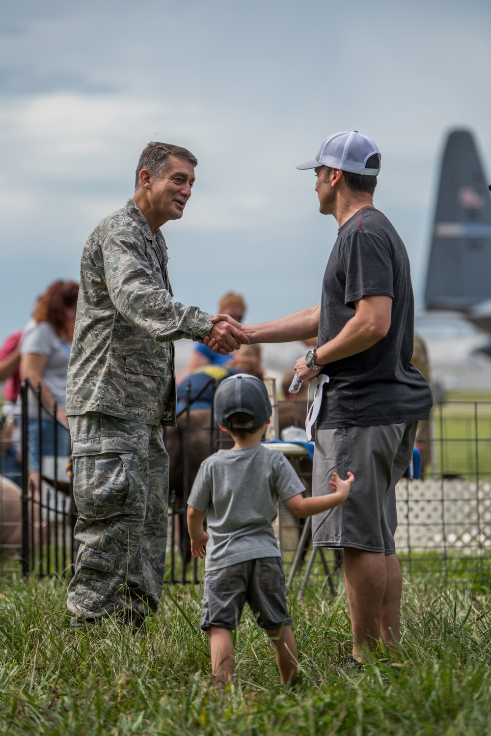 123rd Airlift Wing celebrates Family Day