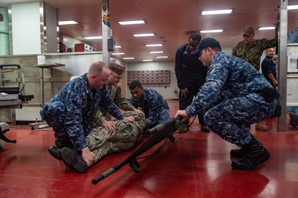 DVIDS - Images - Sailors Conduct Stretcher Bearer Training [Image 4 of 7]