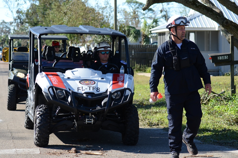 Florida National Guard 's CERF-P rescue teams search devastated neighborhoods in Gulf County