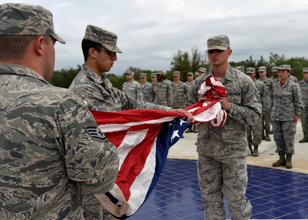 7th Bomb Wing holds retreat ceremony