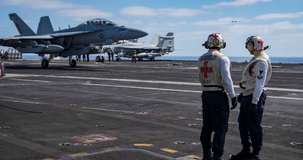 USS CARL VINSON FLIGHT OPERATIONS