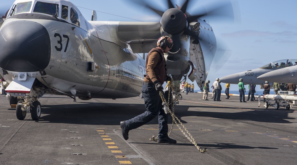 USS CARL VINSON FLIGHT OPERATIONS