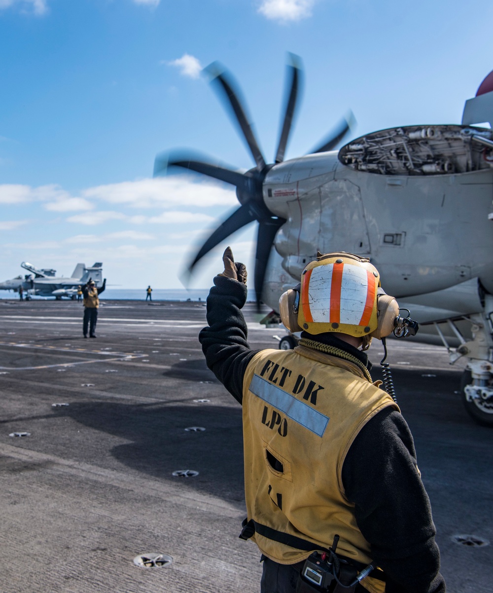 USS CARL VINSON FLIGHT OPERATIONS