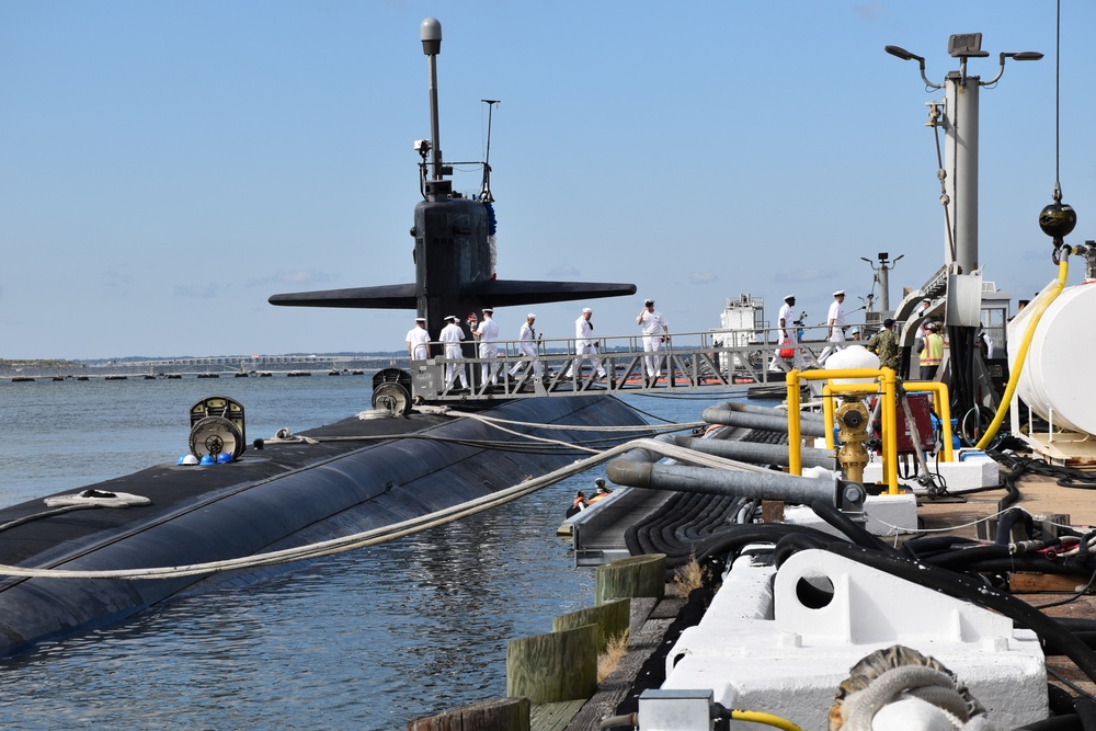 USS Newport News return from Deployment