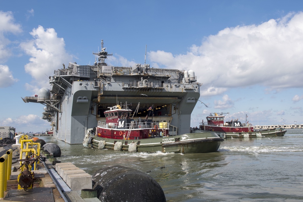 USS Kearsarge (LHD 3) departs Naval Station Norfolk