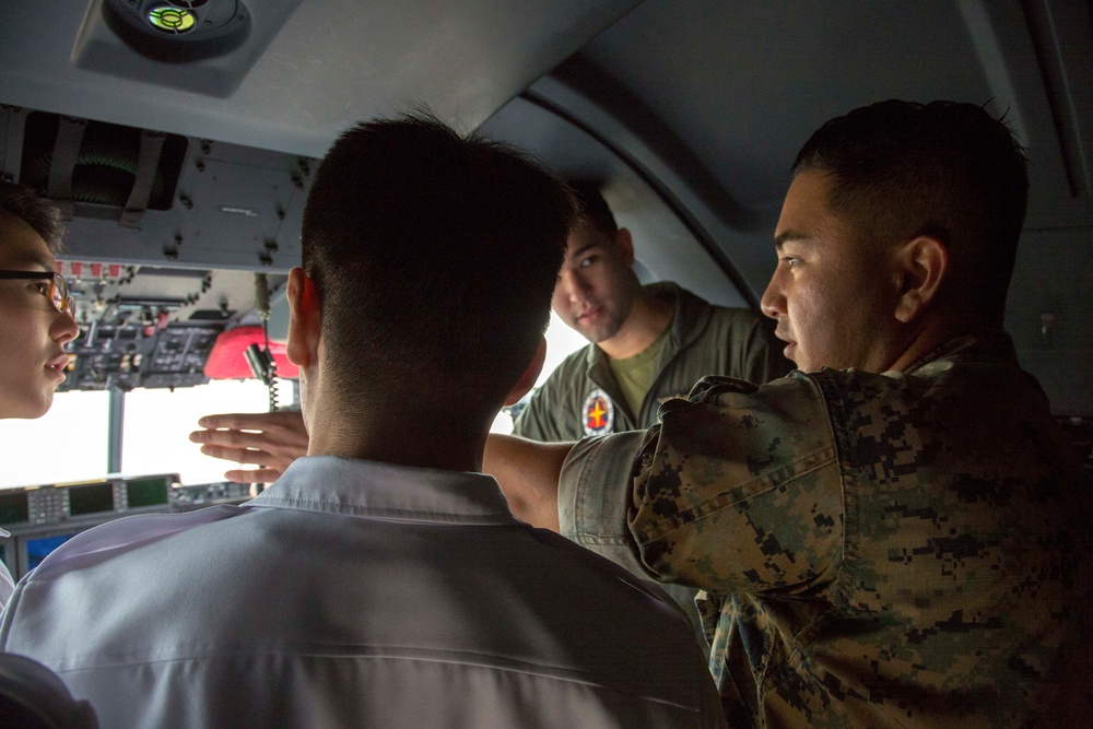 MAG-12 hosts Japanese Aviation Cadets aboard MCAS Iwakuni