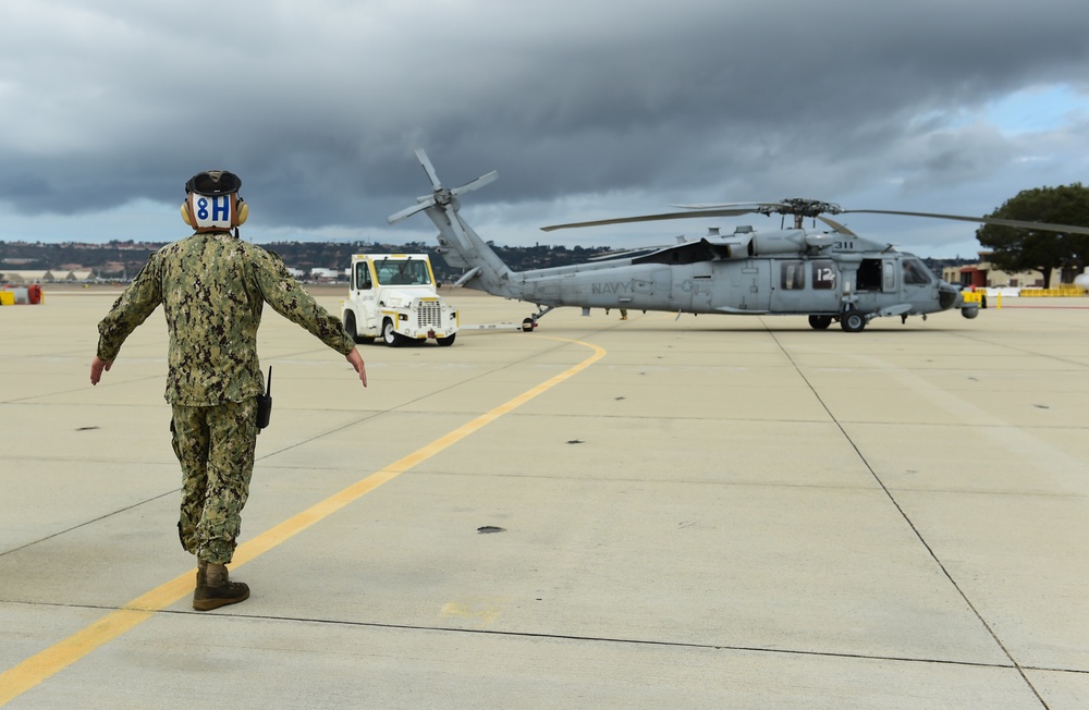 HSC-85 Aircraft Movement