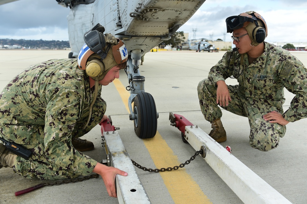 HSC-85 Aircraft Movement