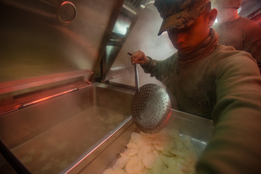 2nd MLG Marines Begin Cooking in Norway