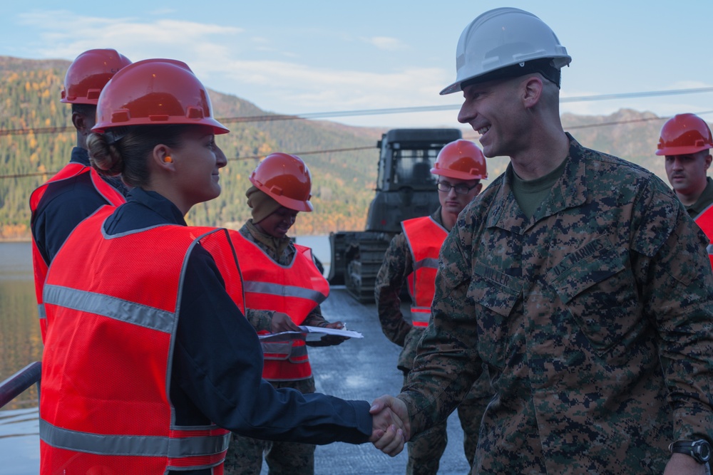 2nd MLG Chief of Staff Tours Troops in Norway