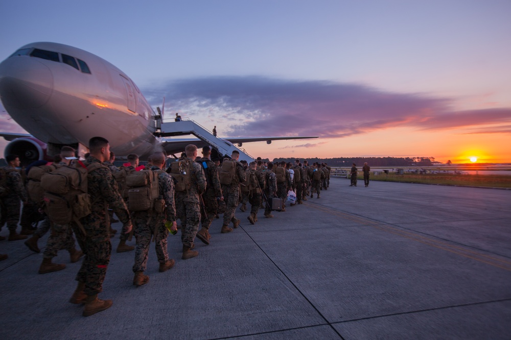 2nd MLG-Forward Marines Depart for Norway