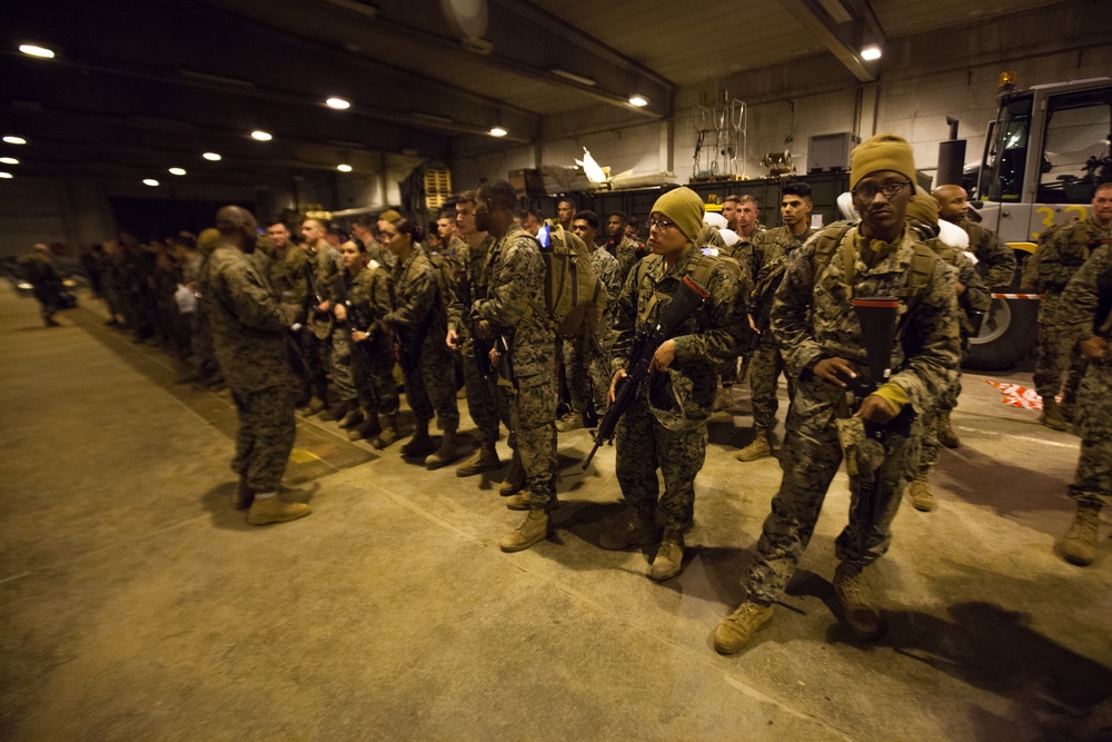 2nd MLG-Forward Marines Depart for Norway