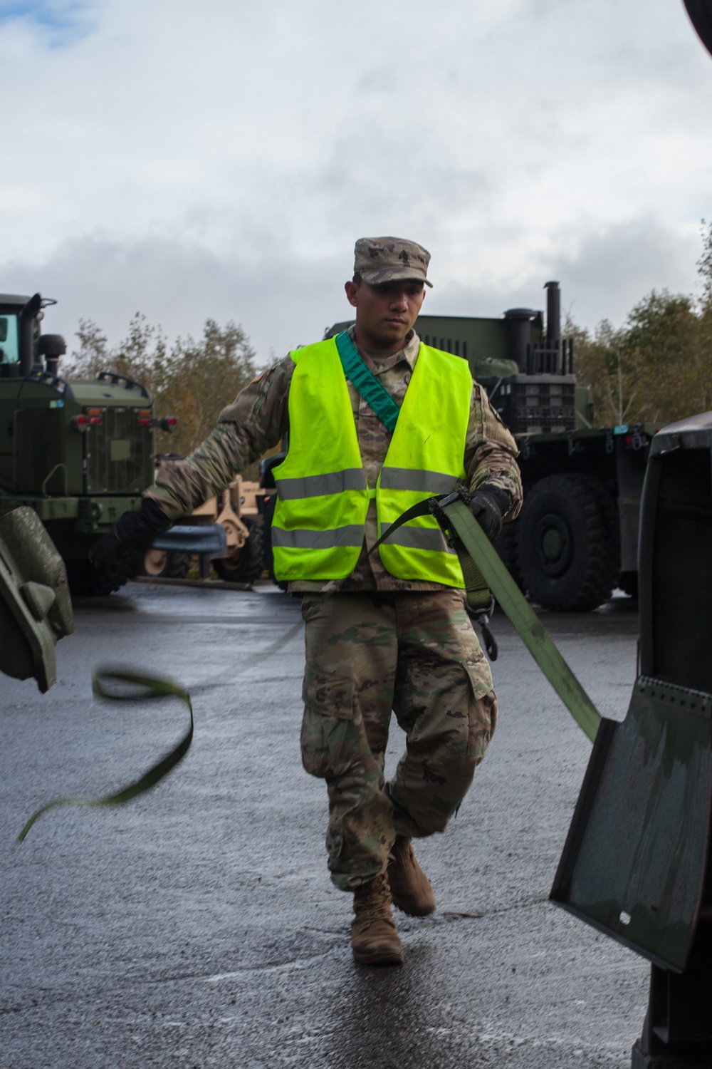 U.S. Marines and U.S. Soldiers Withdraw Marine Corps Prepositioning Program-Norway Equipment from Caves